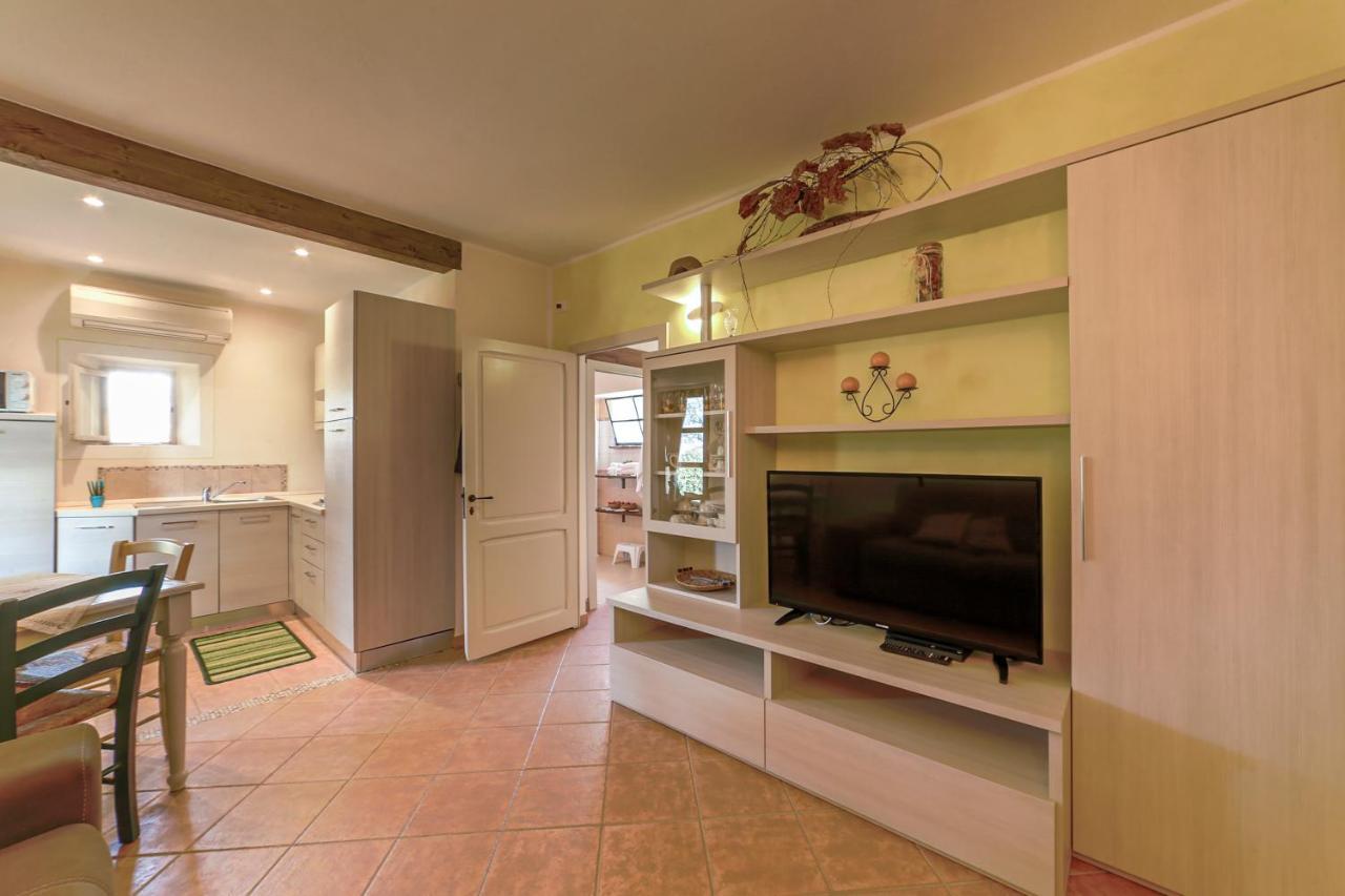 Castelnuovo della Misericordia Agriturismo Cappellese מראה חיצוני תמונה