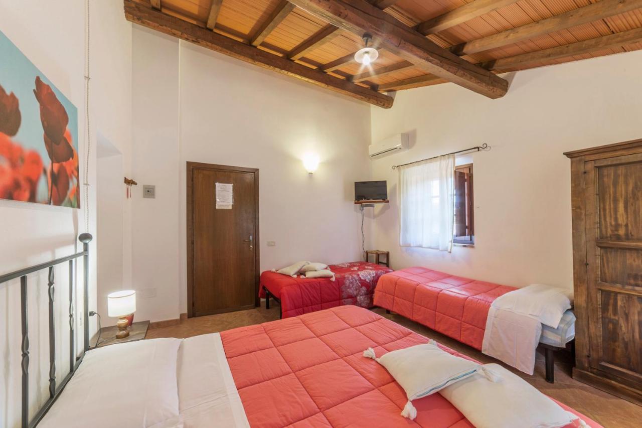 Castelnuovo della Misericordia Agriturismo Cappellese מראה חיצוני תמונה