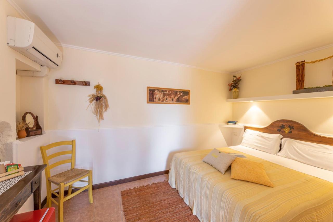 Castelnuovo della Misericordia Agriturismo Cappellese מראה חיצוני תמונה