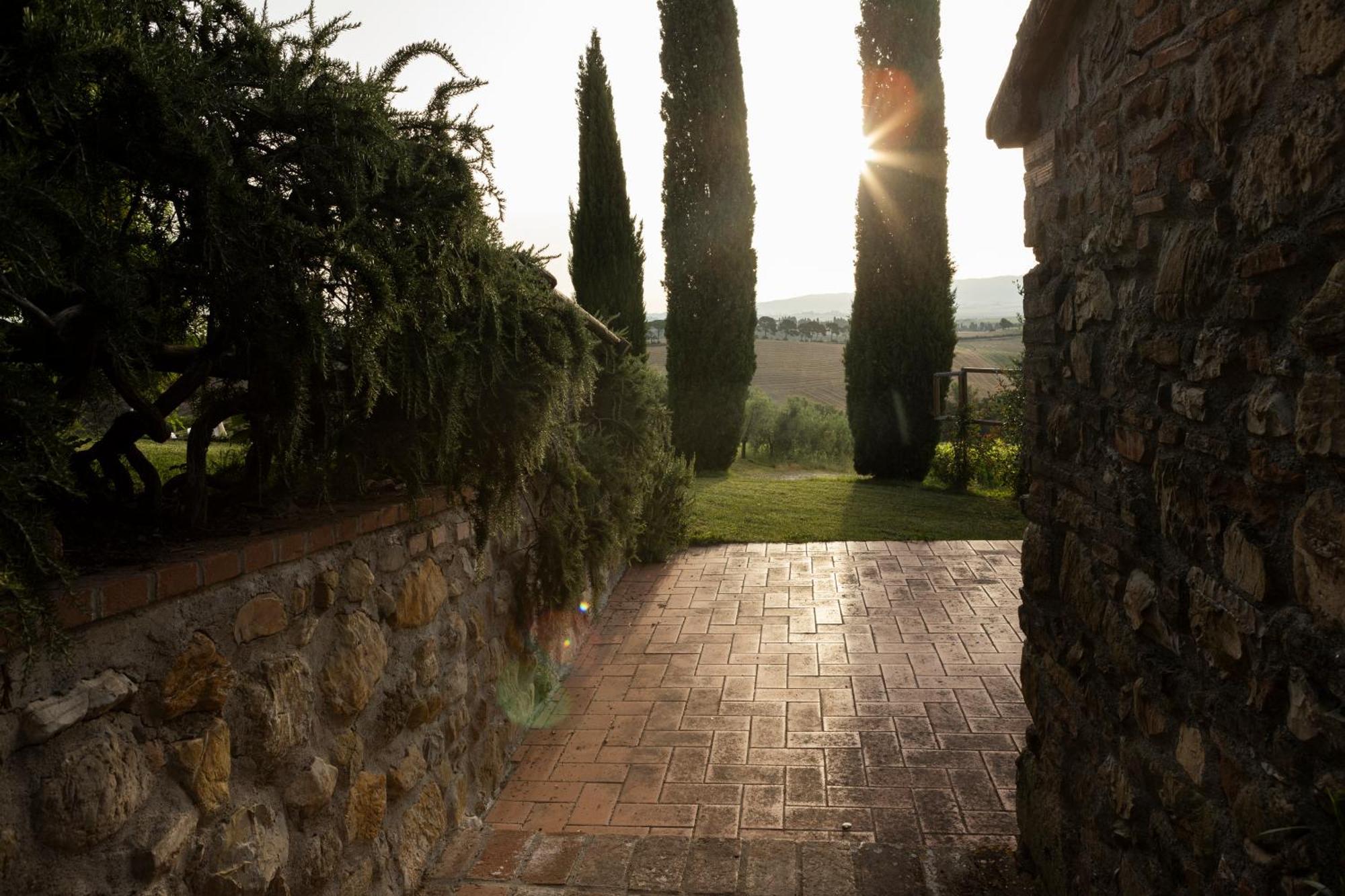 Castelnuovo della Misericordia Agriturismo Cappellese מראה חיצוני תמונה