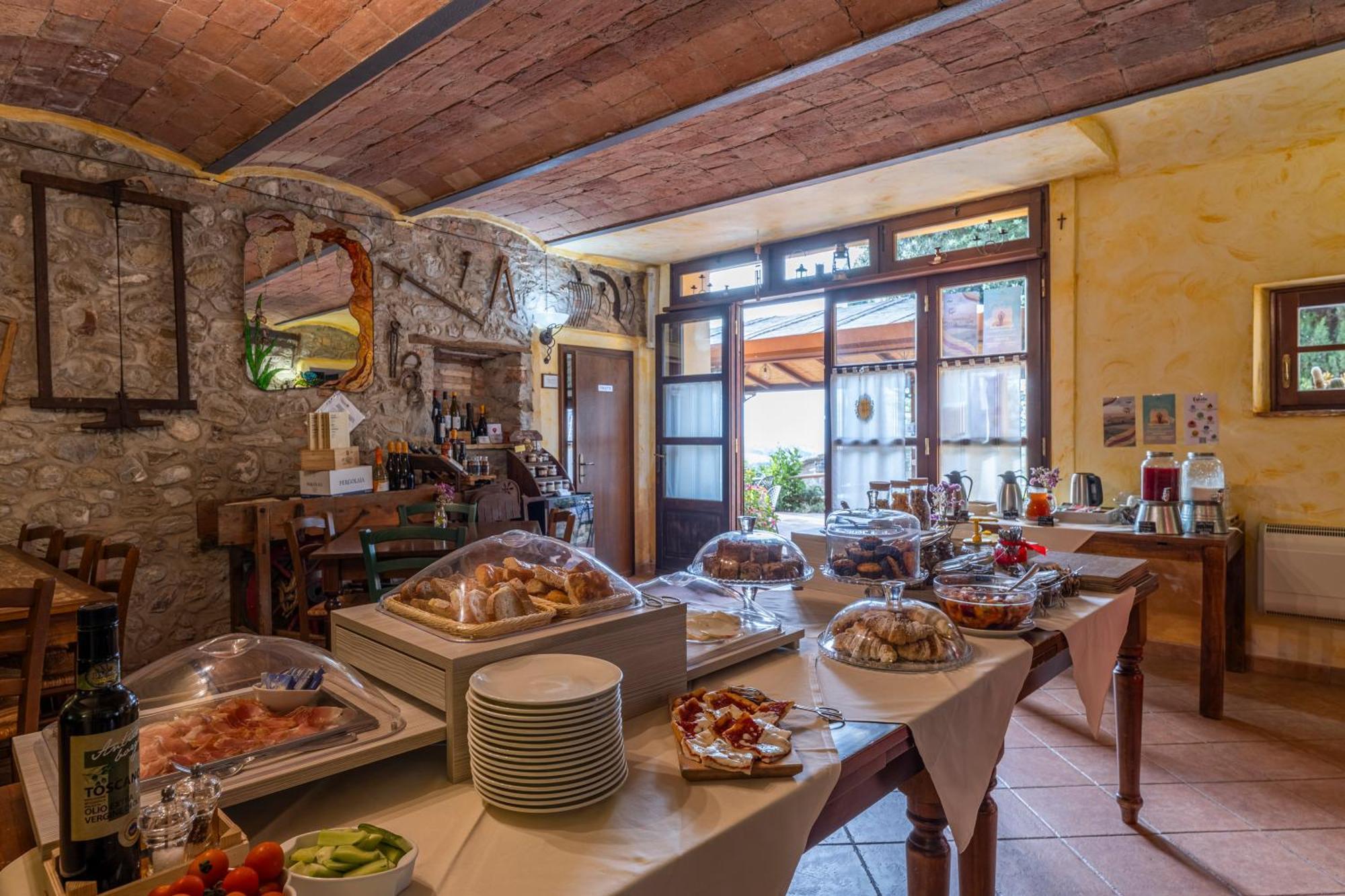 Castelnuovo della Misericordia Agriturismo Cappellese מראה חיצוני תמונה