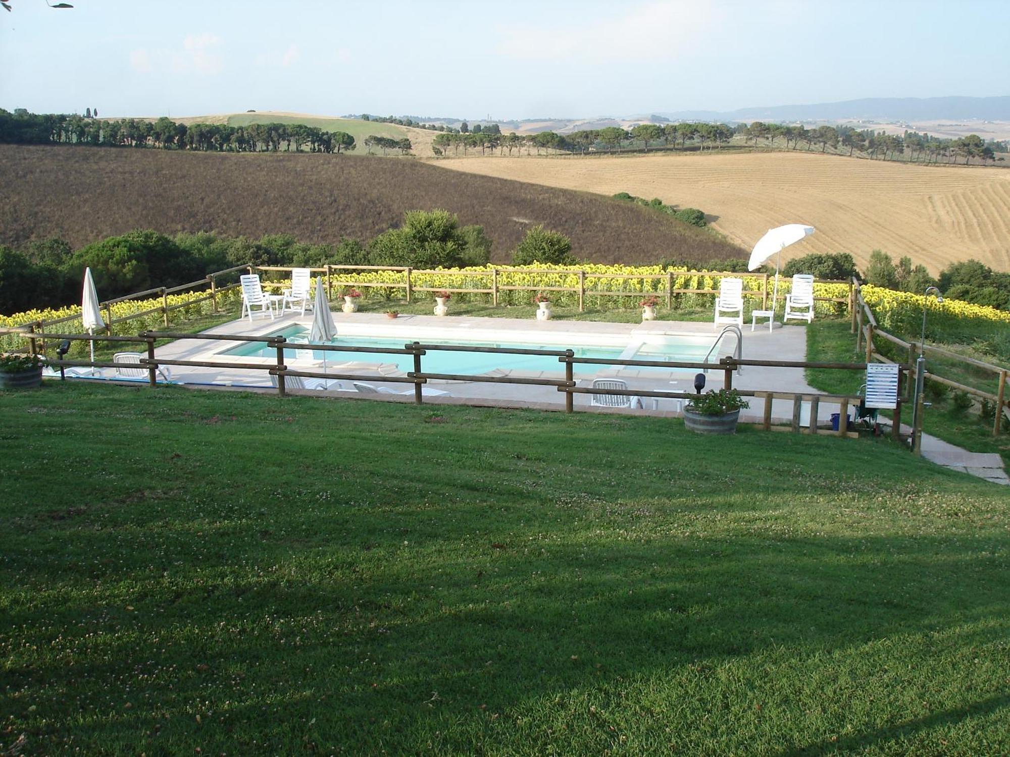 Castelnuovo della Misericordia Agriturismo Cappellese מראה חיצוני תמונה